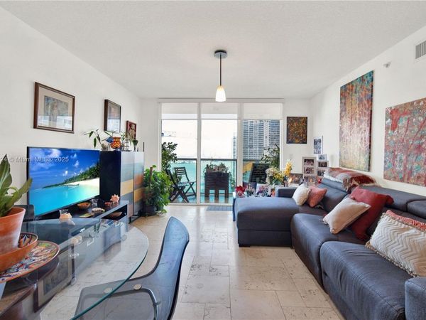 31 SE 5th St, Unit 2910, Miami, FL 33131