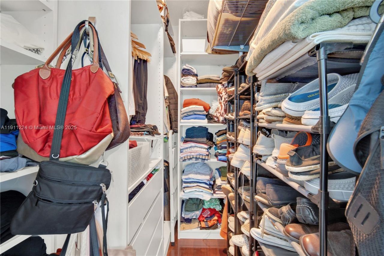 31 SE 5th St, Unit 2910, Miami, FL 33131 Photo