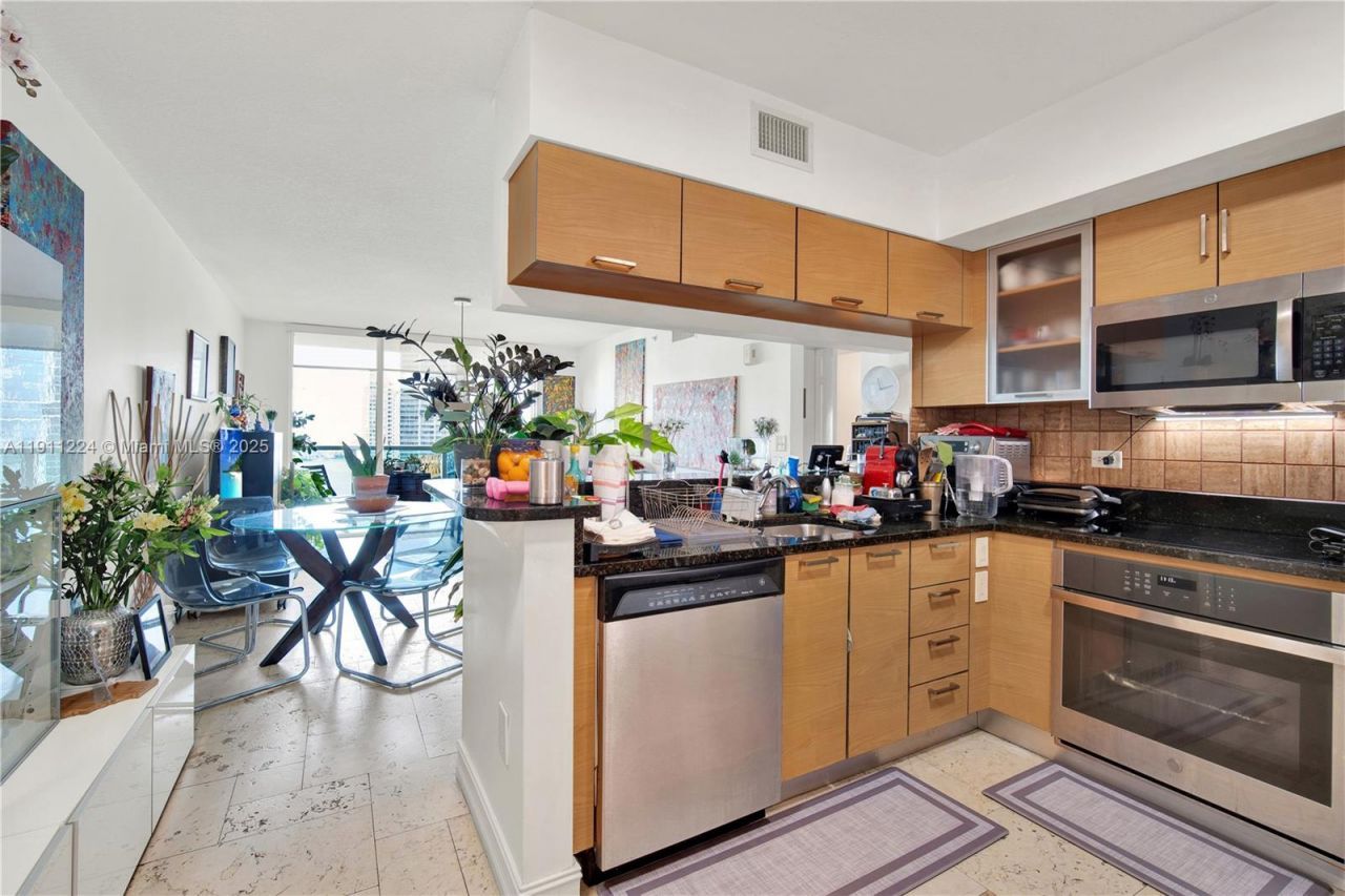 31 SE 5th St, Unit 2910, Miami, FL 33131 Photo