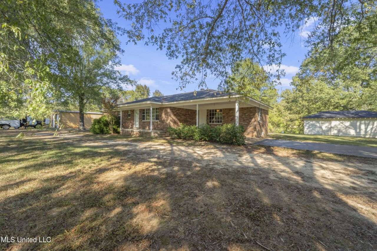 6578 Highway 311 Holly Springs, MS 38635