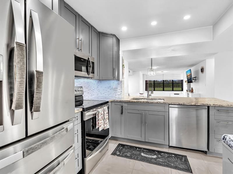 2659 N Carambola Circle, Unit 106, Pompano Beach, FL 33066 Photo