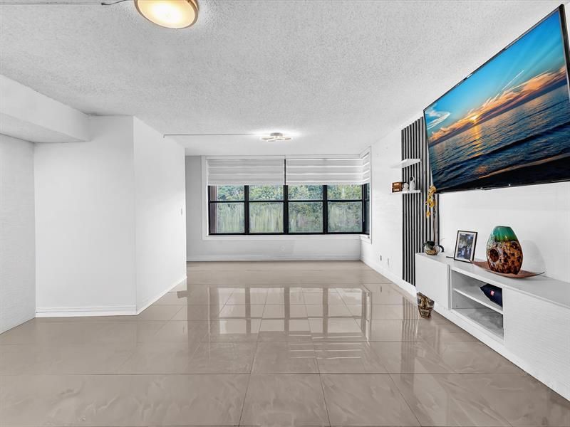 2659 N Carambola Circle, Unit 106, Pompano Beach, FL 33066 Photo