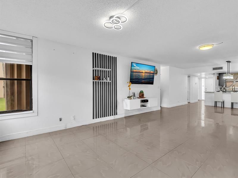 2659 N Carambola Circle, Unit 106, Pompano Beach, FL 33066 Photo