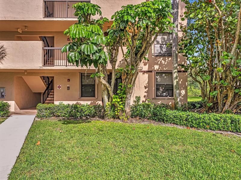 2659 N Carambola Circle, Unit 106, Pompano Beach, FL 33066 Photo