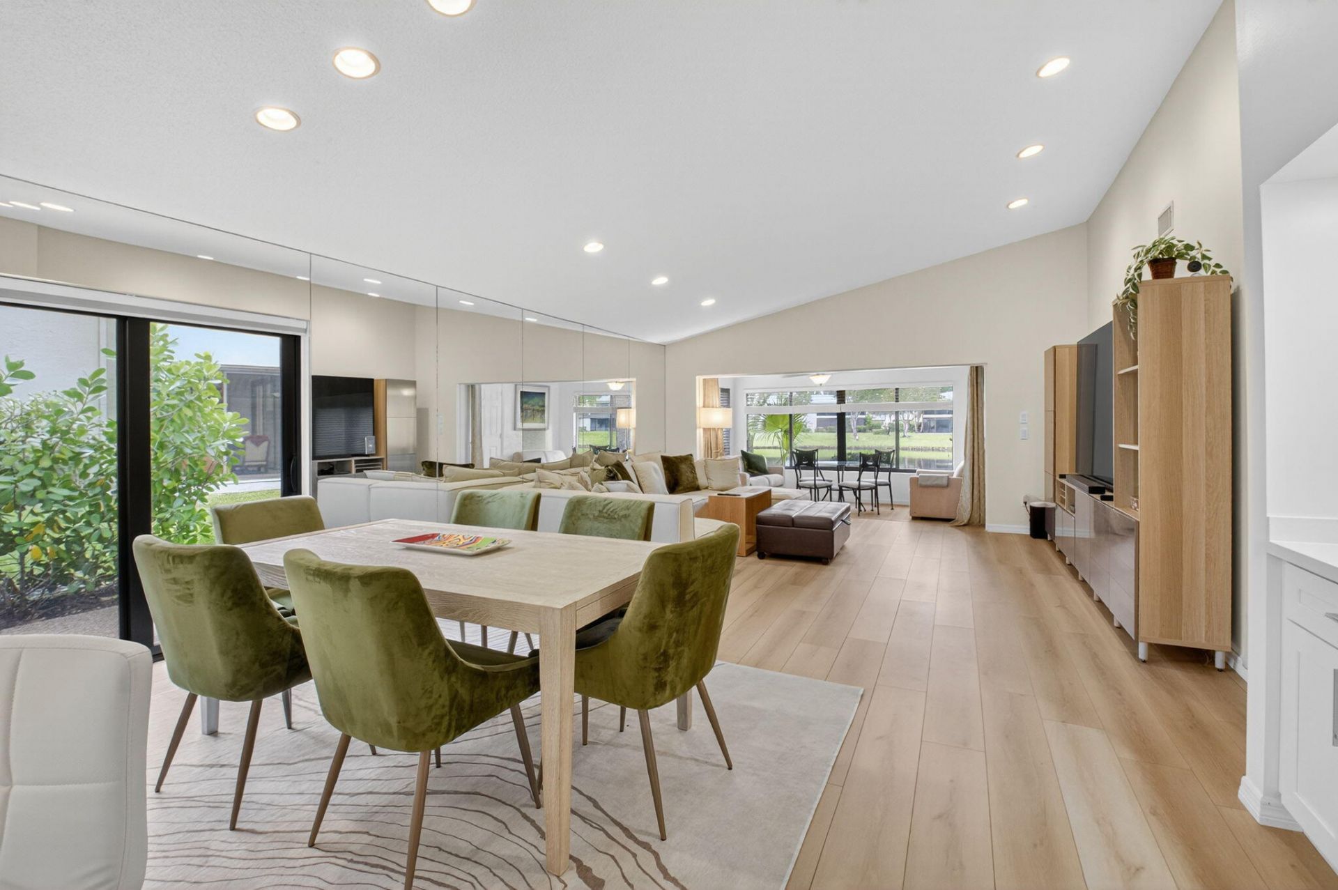 24 Westgate Lane, Unit A, Boynton Beach, FL 33436 Photo