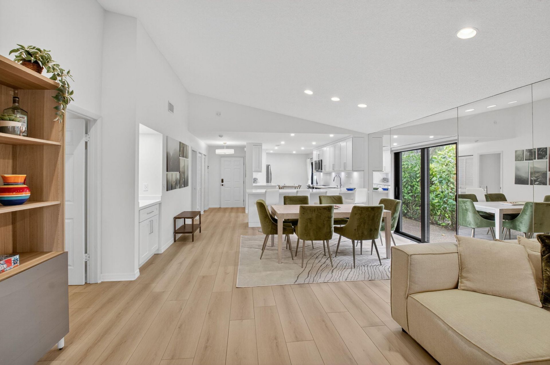 24 Westgate Lane, Unit A, Boynton Beach, FL 33436 Photo