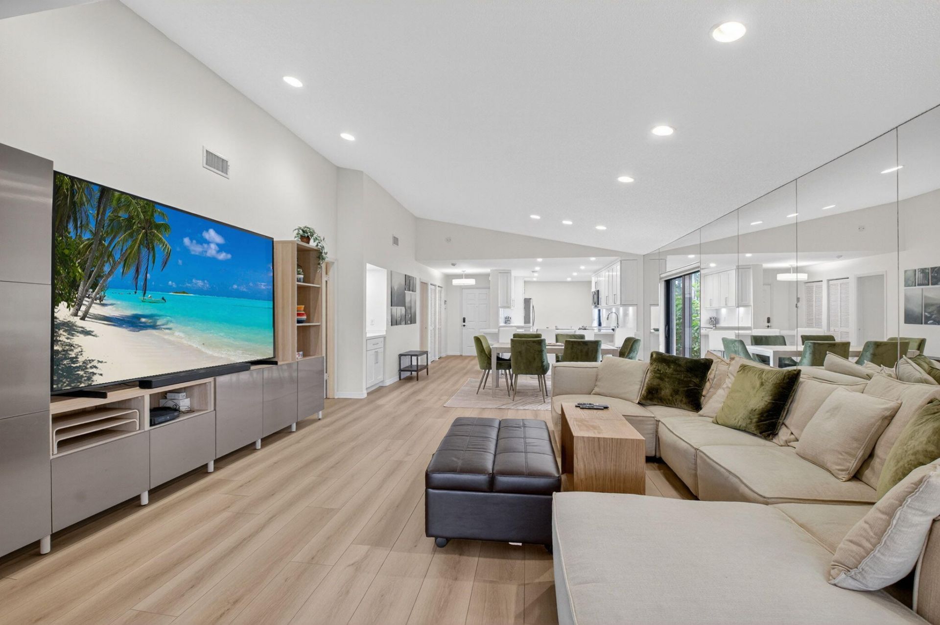 24 Westgate Lane, Unit A, Boynton Beach, FL 33436 Photo