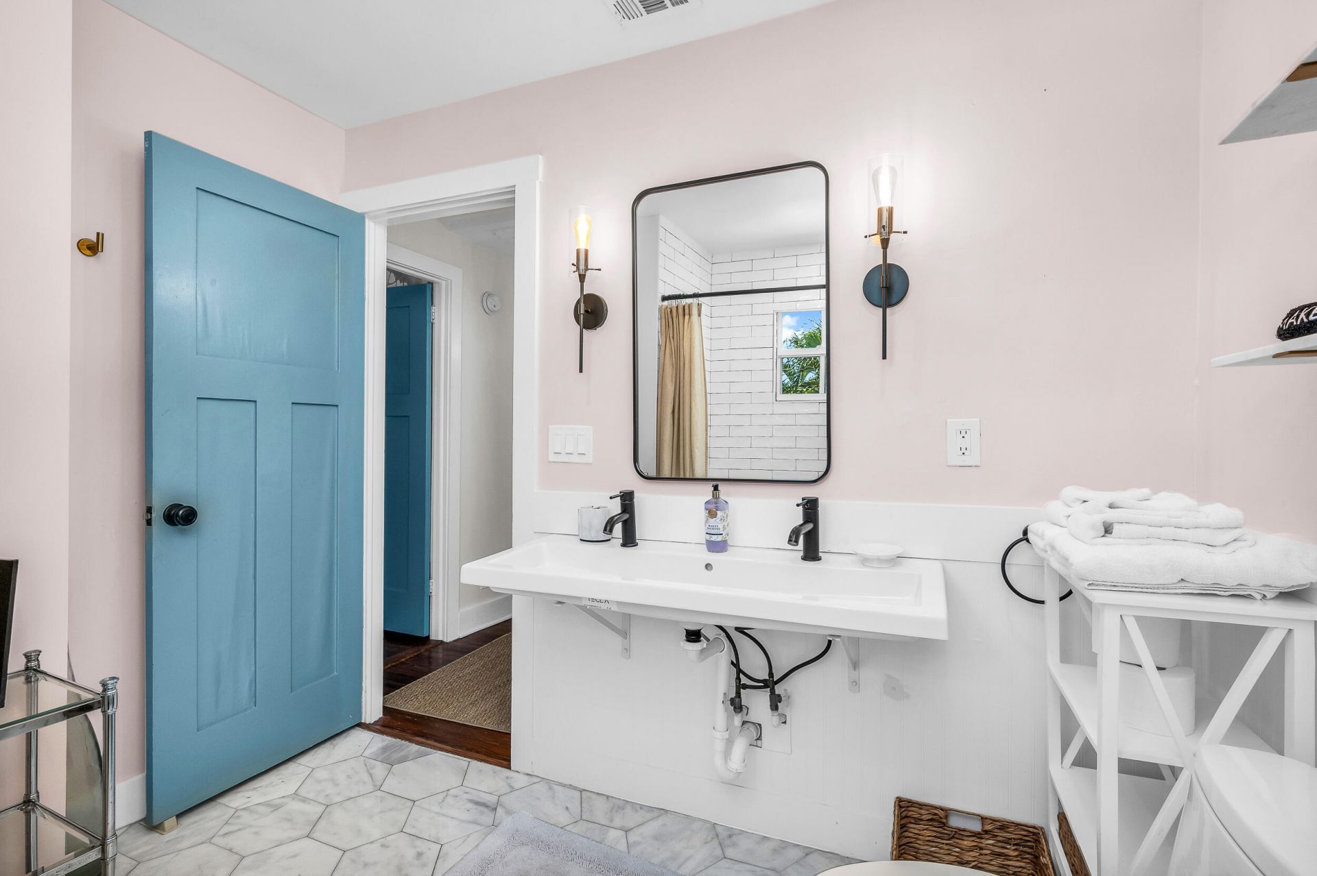 715 Palm Street, West Palm Beach, FL 33401 Photo