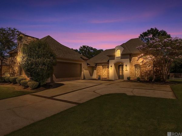 18468 Lake Harbor Ln, Prairieville, LA 70769
