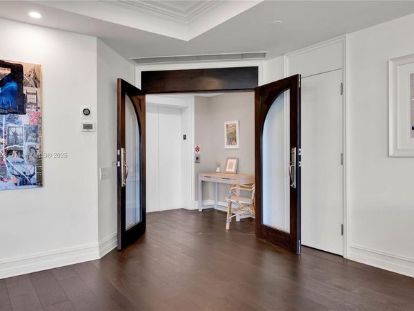 10 Edgewater Dr, Unit 4F, Coral Gables, FL 33133