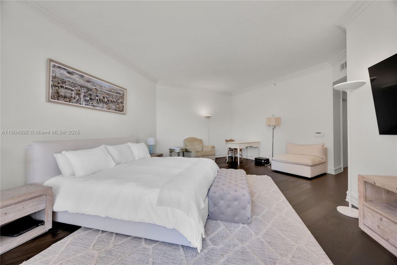 10 Edgewater Dr, Unit 4F, Coral Gables, FL 33133 Photo