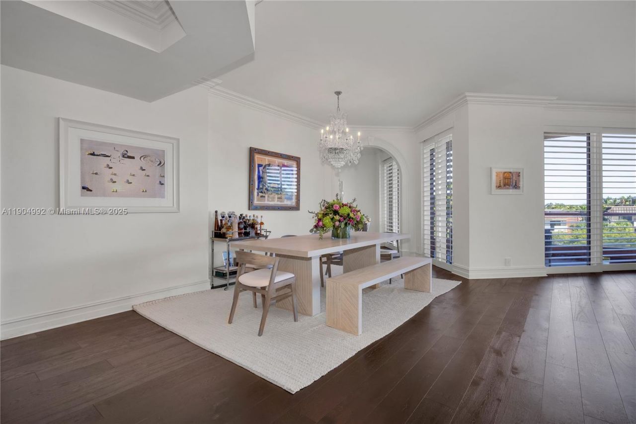 10 Edgewater Dr, Unit 4F, Coral Gables, FL 33133 Photo