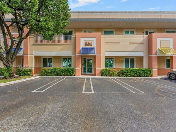 601 N Congress Ave, Unit 105, Delray Beach, FL 33445