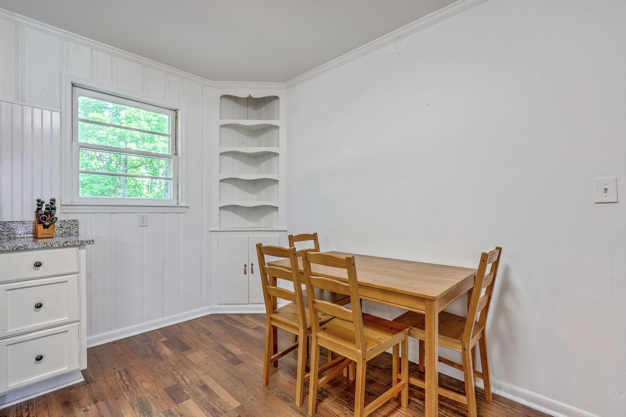 2736 Shadow Lane Photo 11