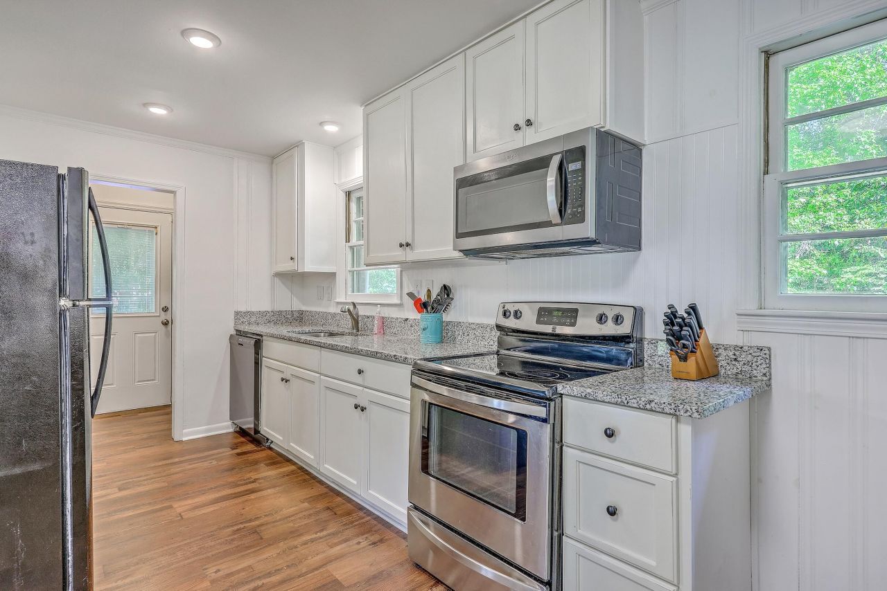 2736 Shadow Lane Photo 13