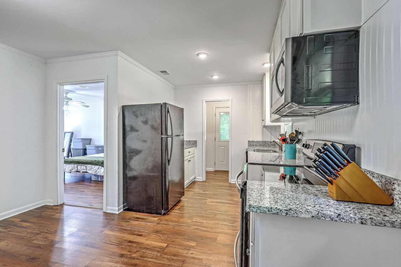 2736 Shadow Lane Photo 14