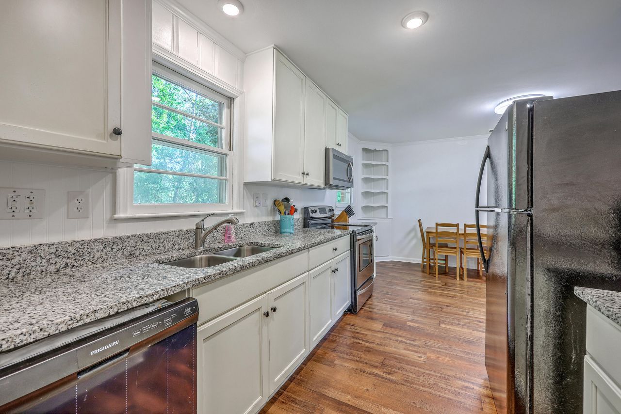 2736 Shadow Lane Photo 15