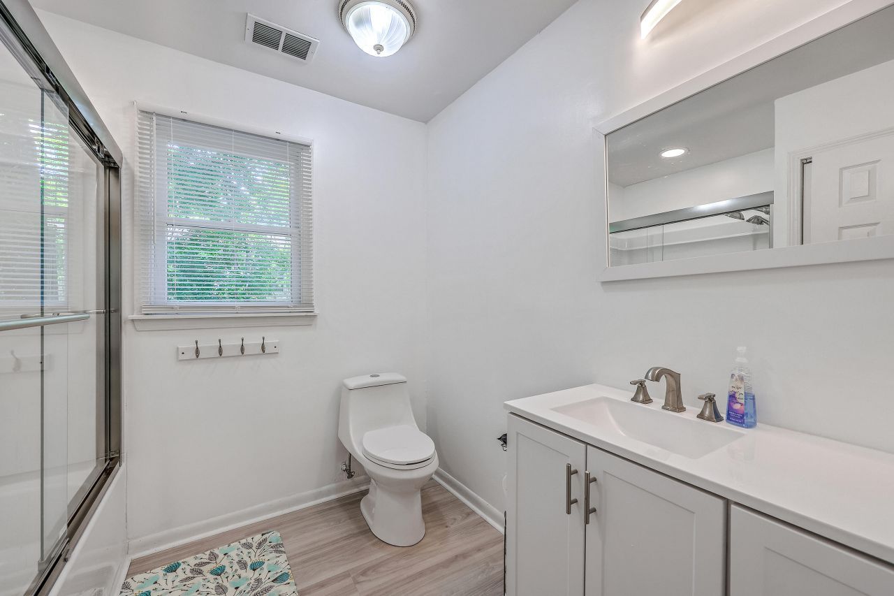 2736 Shadow Lane Photo 22