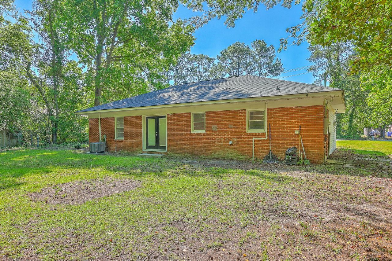 2736 Shadow Lane Photo 27