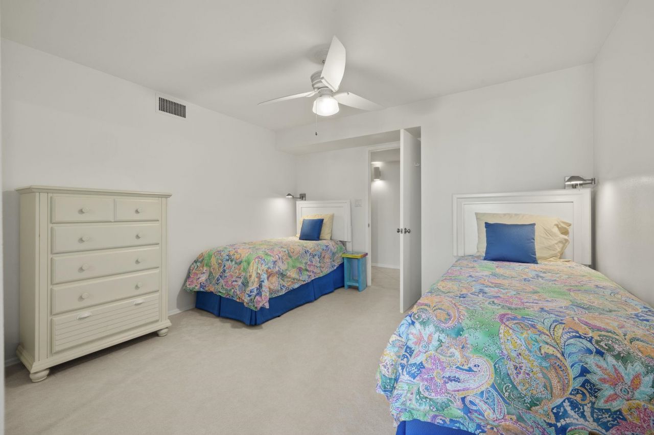 200 Periwinkle Way, Unit 315, Sanibel, FL 33957 Photo