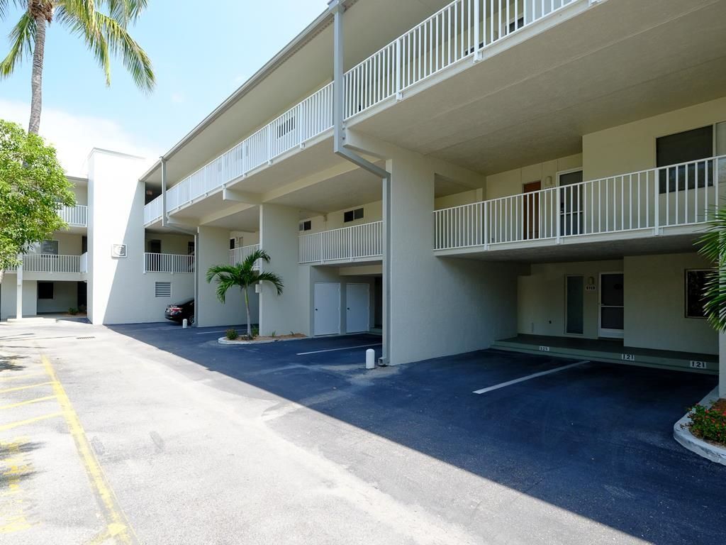 200 Periwinkle Way, Unit 315, Sanibel, FL 33957 Photo