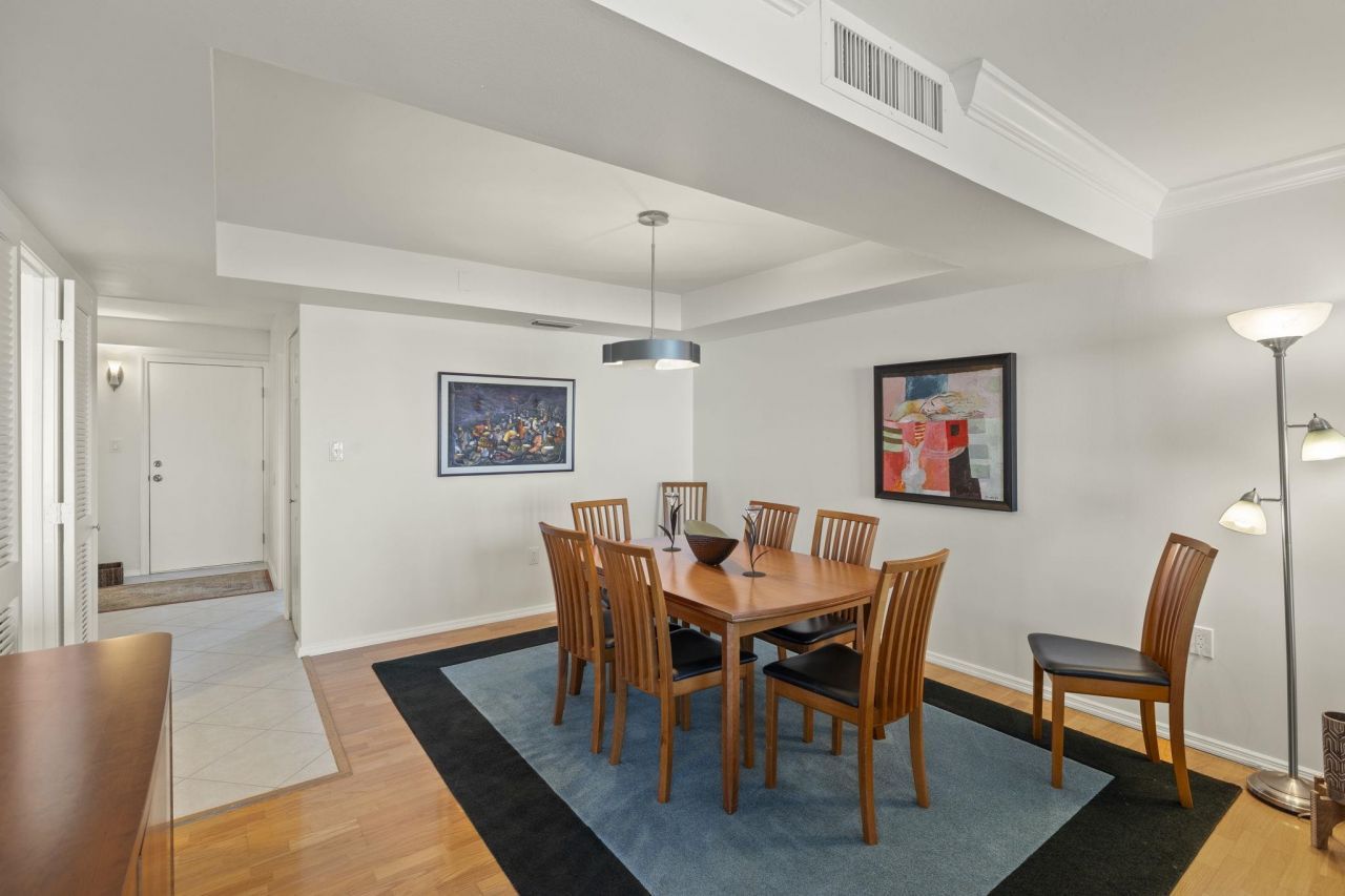 200 Periwinkle Way, Unit 315, Sanibel, FL 33957 Photo