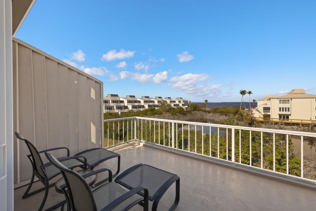 200 Periwinkle Way, Unit 315, Sanibel, FL 33957 Photo
