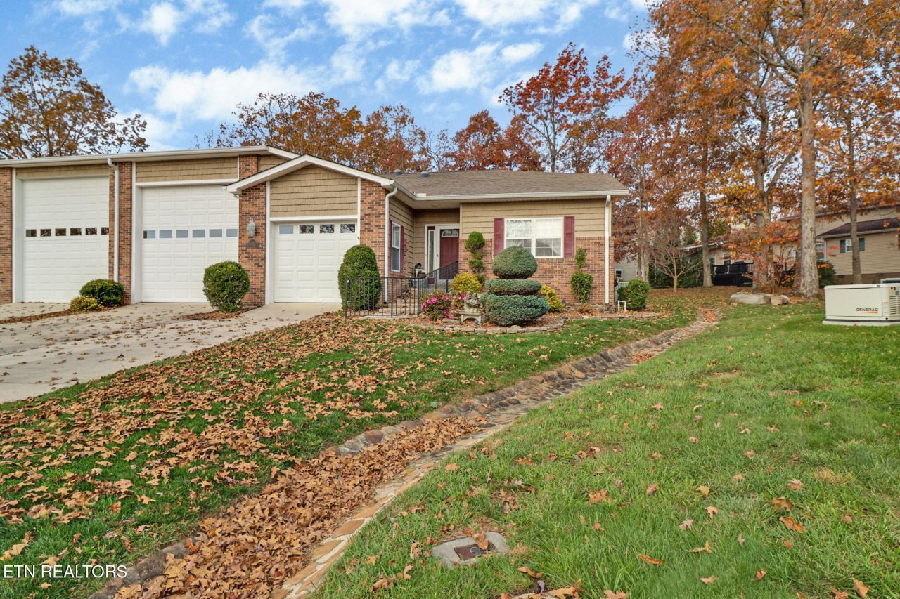 41 Hawthorn Circle, Crossville, TN 38555 Main Photo