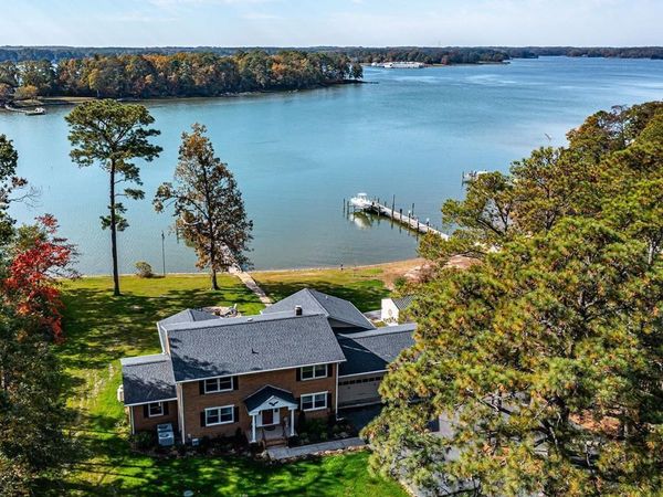 358 Barn Point Road, LOTTSBURG, VA 22511