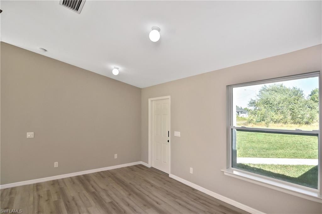 902 Lytle St E, Lehigh Acres, FL 33974 Photo