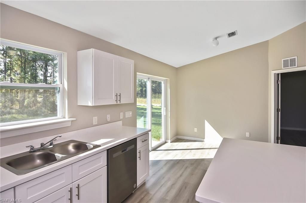 902 Lytle St E, Lehigh Acres, FL 33974 Photo