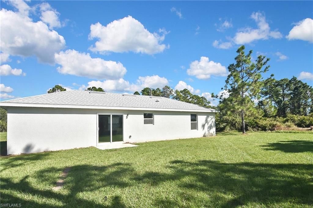 902 Lytle St E, Lehigh Acres, FL 33974 Photo