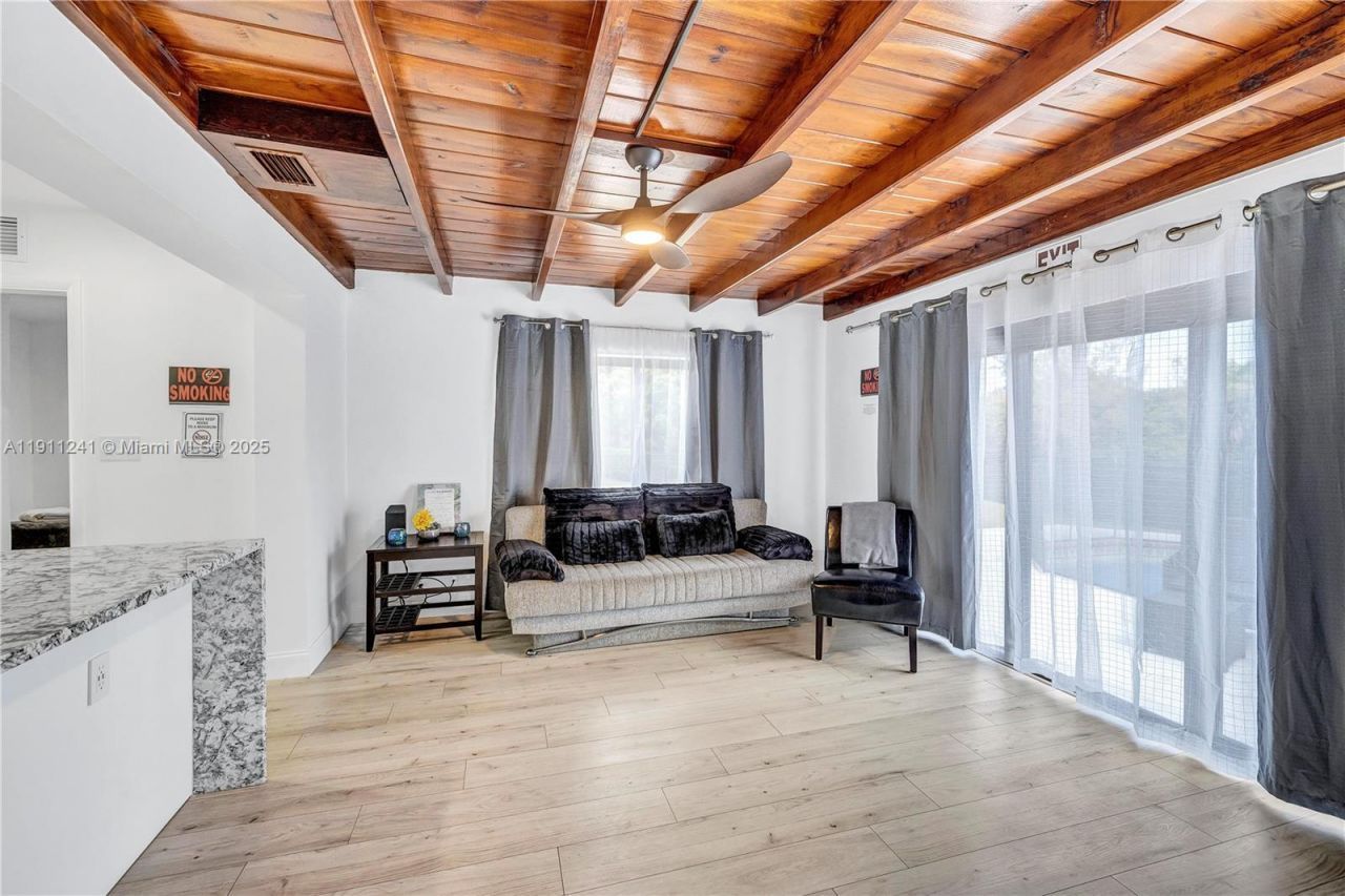 217 N 31st Ave, Hollywood, FL 33021 Photo