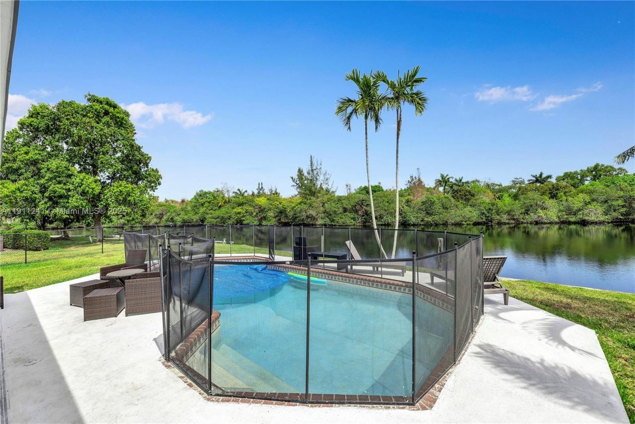 217 N 31st Ave, Hollywood, FL 33021 Photo