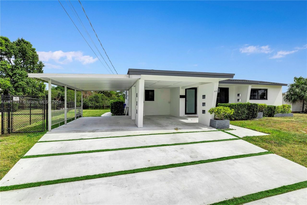 217 N 31st Ave, Hollywood, FL 33021 Photo