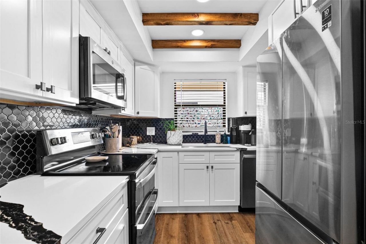 7223 Cloister Drive, Unit 111, Sarasota, FL 34231 Photo