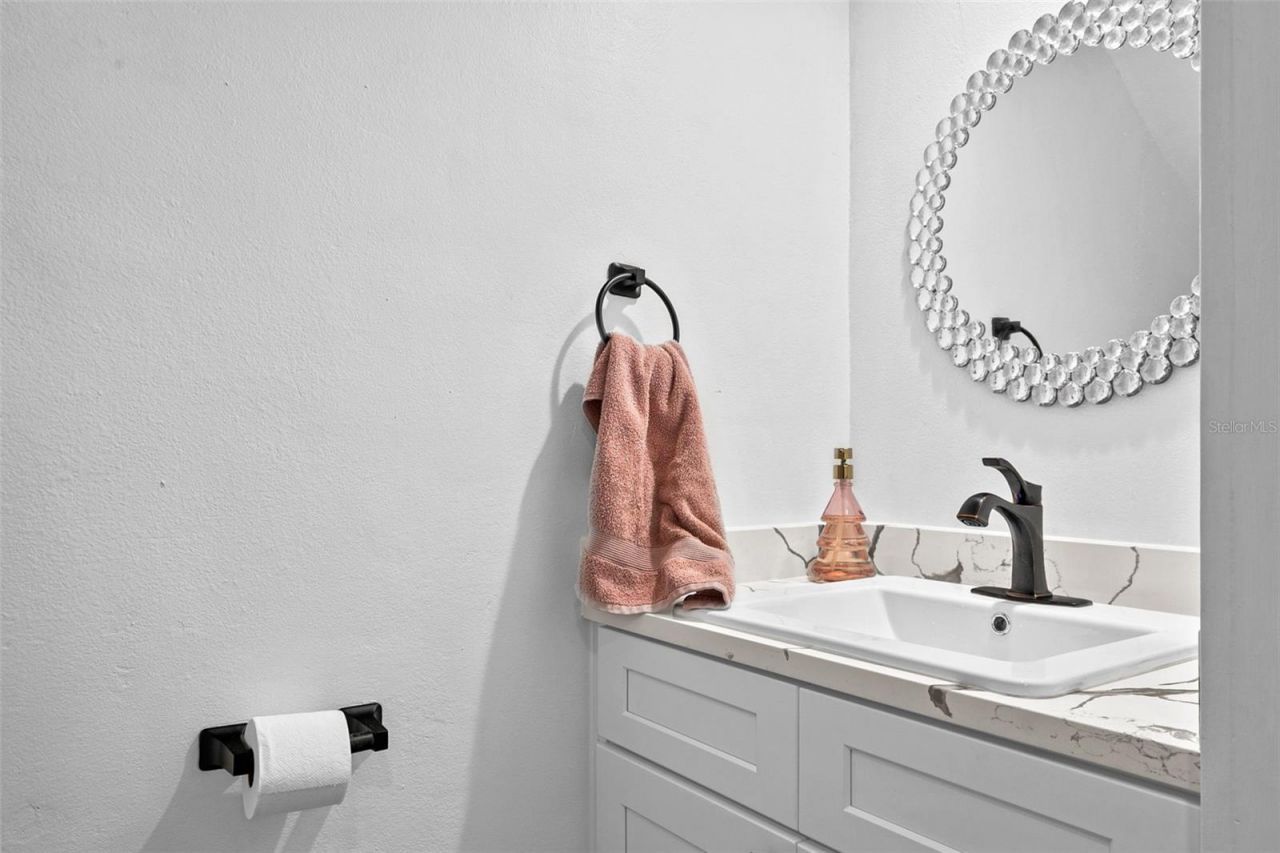 7223 Cloister Drive, Unit 111, Sarasota, FL 34231 Photo