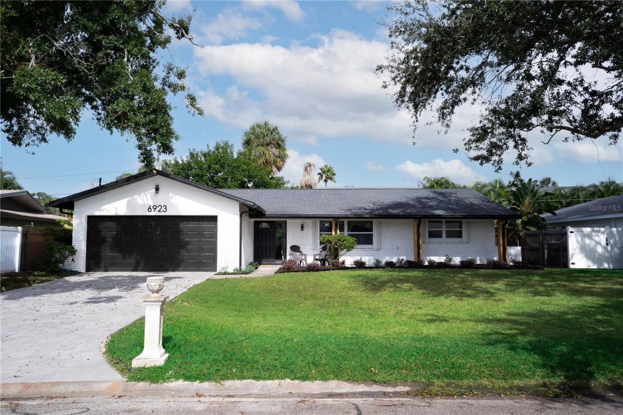 6923 16th Avenue N, Saint Petersburg, FL 33710 Photo