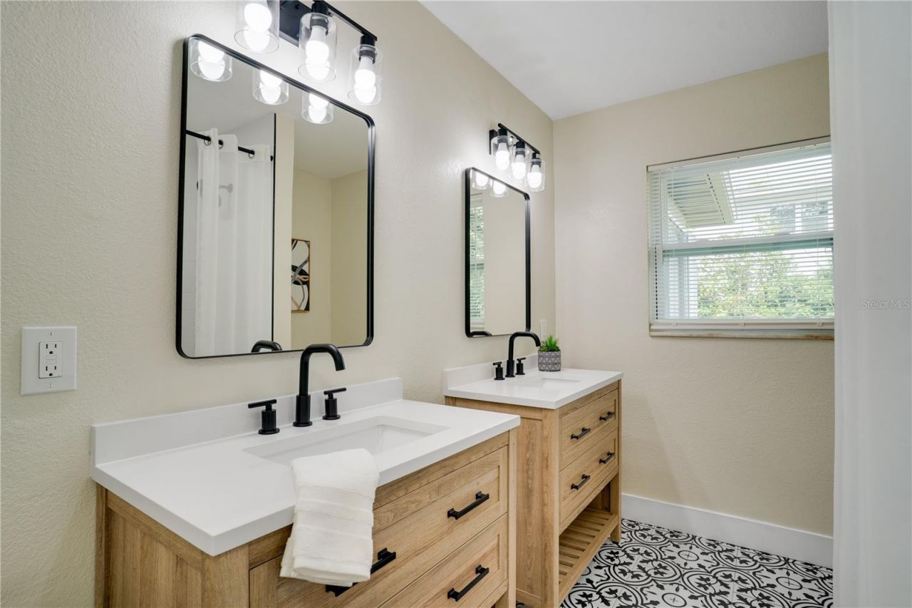 6923 16th Avenue N, Saint Petersburg, FL 33710 Photo