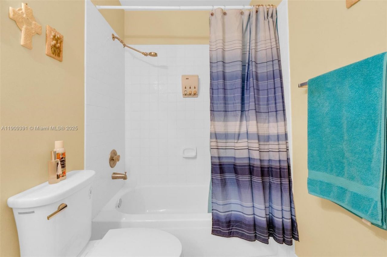 18865 NW 1st St, Pembroke Pines, FL 33029 Photo