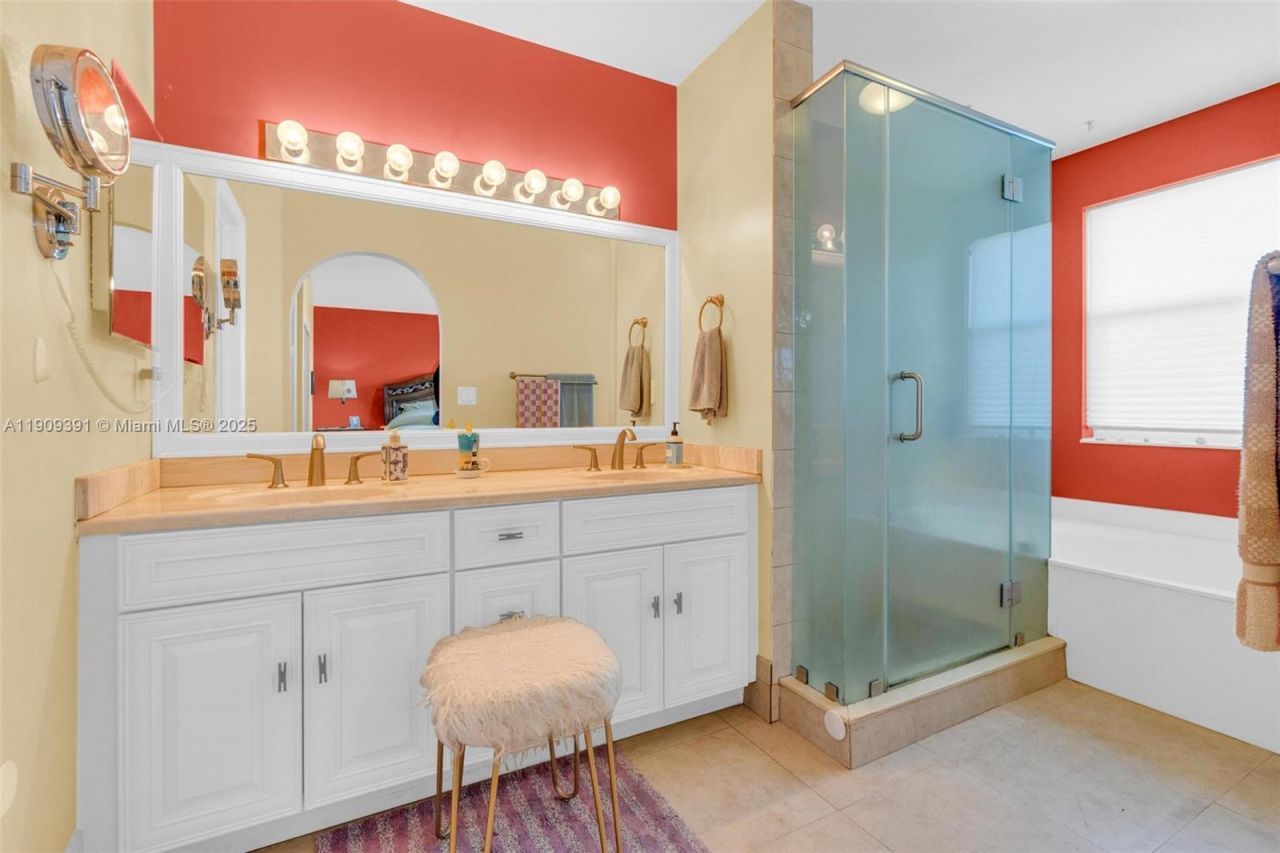 18865 NW 1st St, Pembroke Pines, FL 33029 Photo