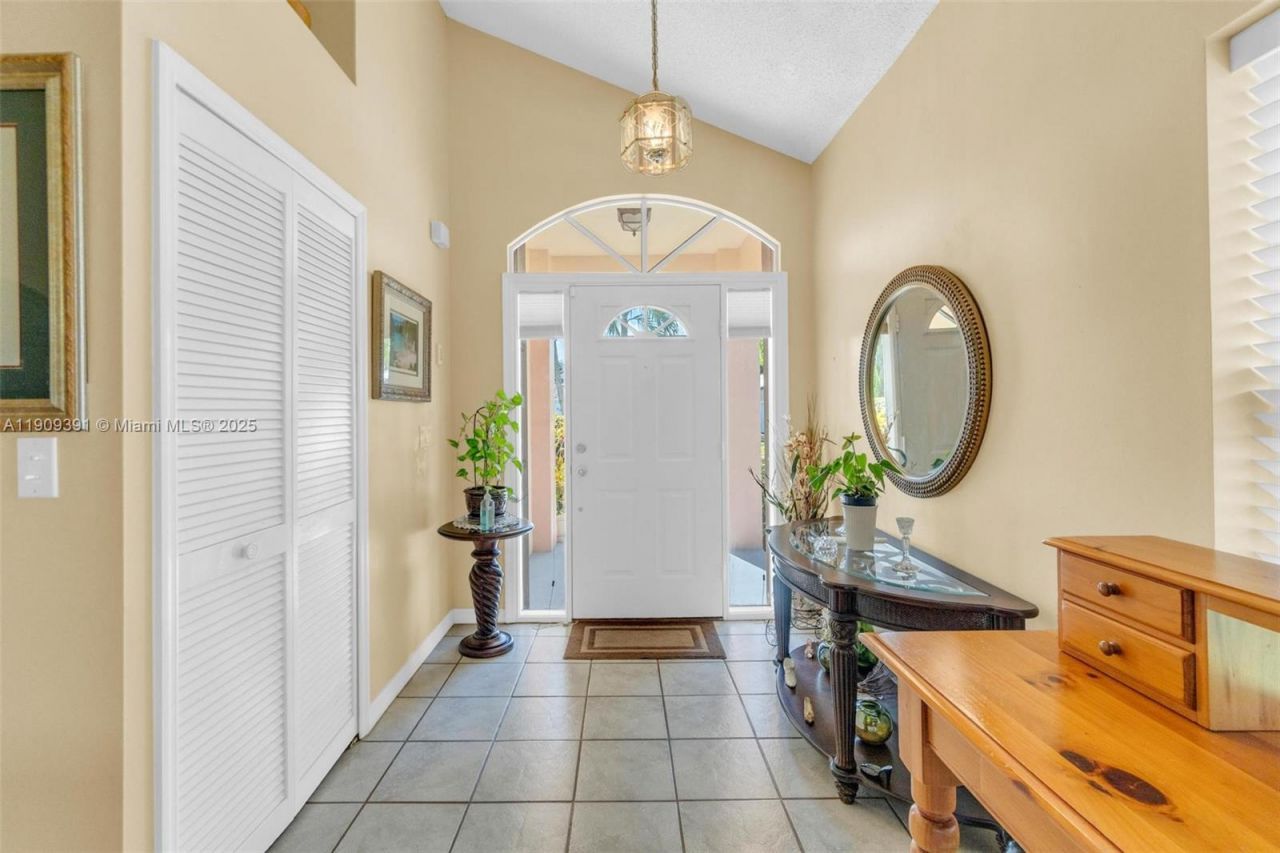 18865 NW 1st St, Pembroke Pines, FL 33029 Photo