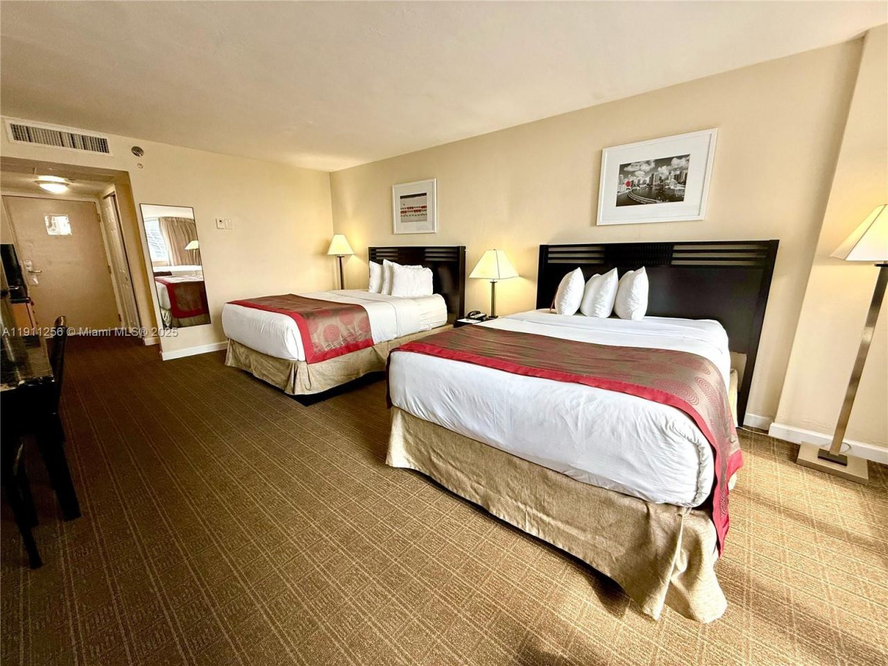 19201 Collins Ave, Unit 904, Sunny Isles Beach, FL 33160 Photo