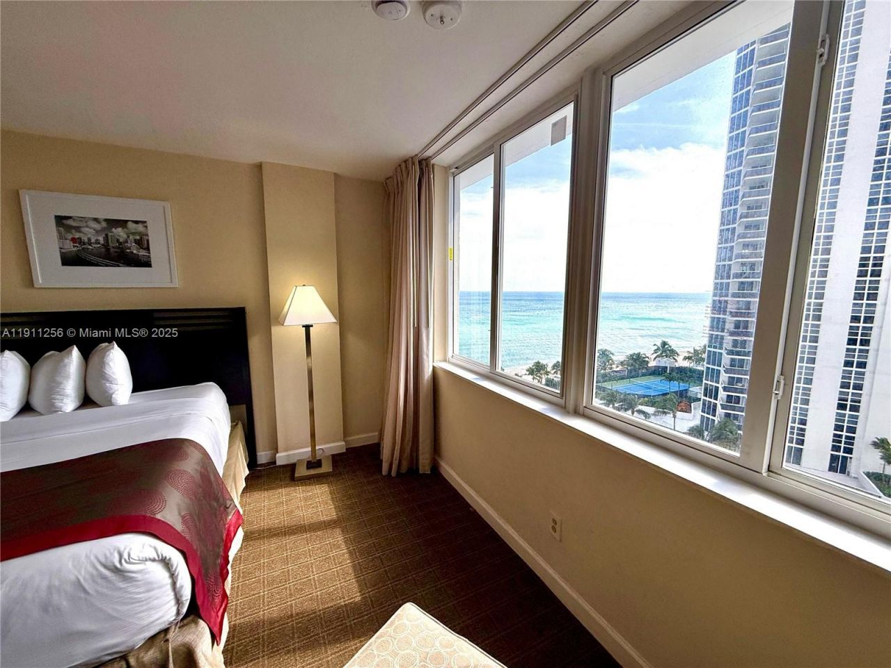 19201 Collins Ave, Unit 904, Sunny Isles Beach, FL 33160 Photo