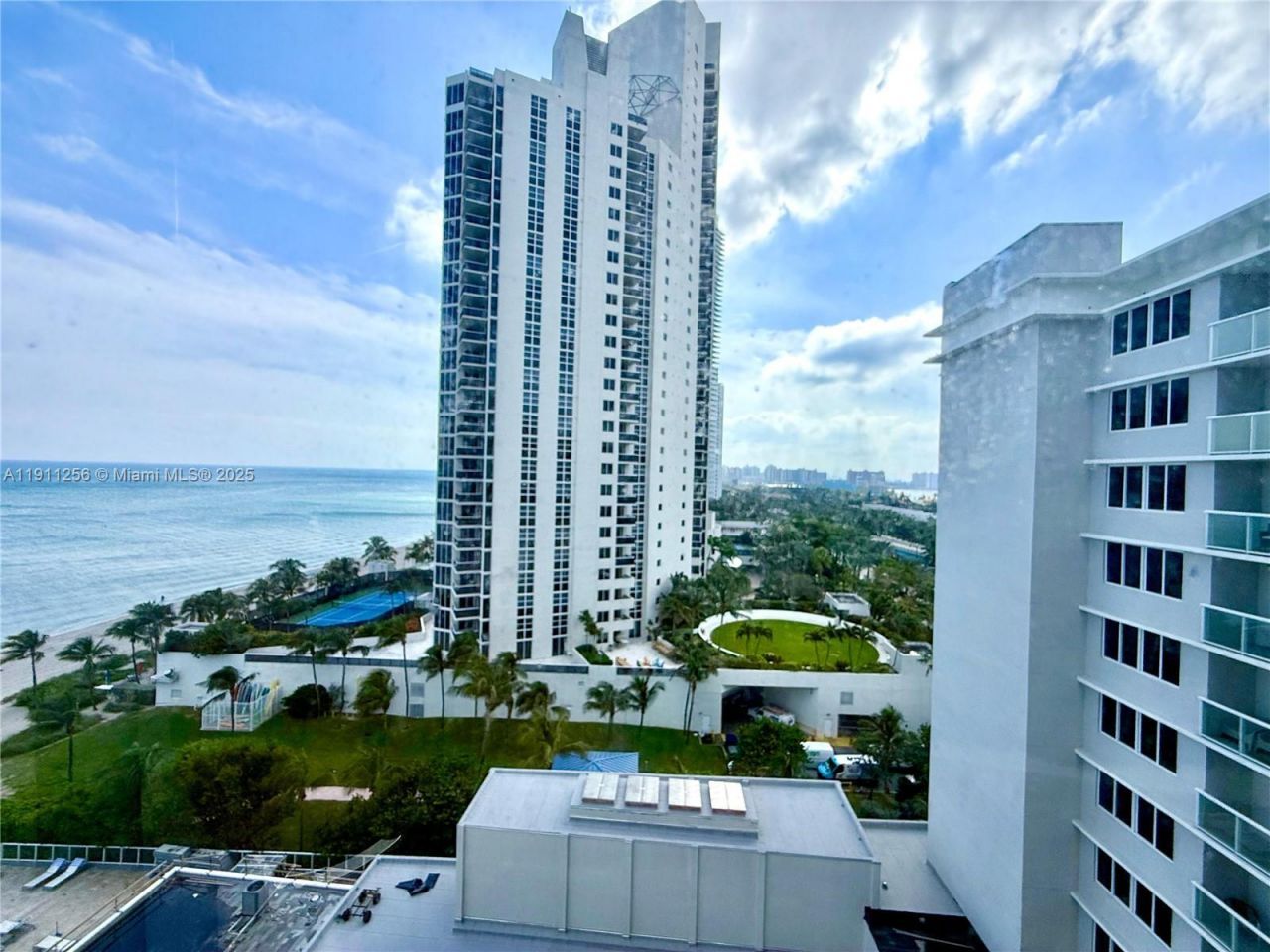 19201 Collins Ave, Unit 904, Sunny Isles Beach, FL 33160 Photo