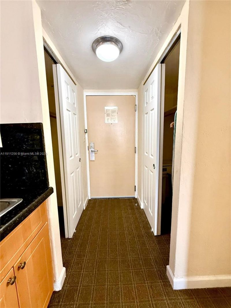 19201 Collins Ave, Unit 904, Sunny Isles Beach, FL 33160 Photo