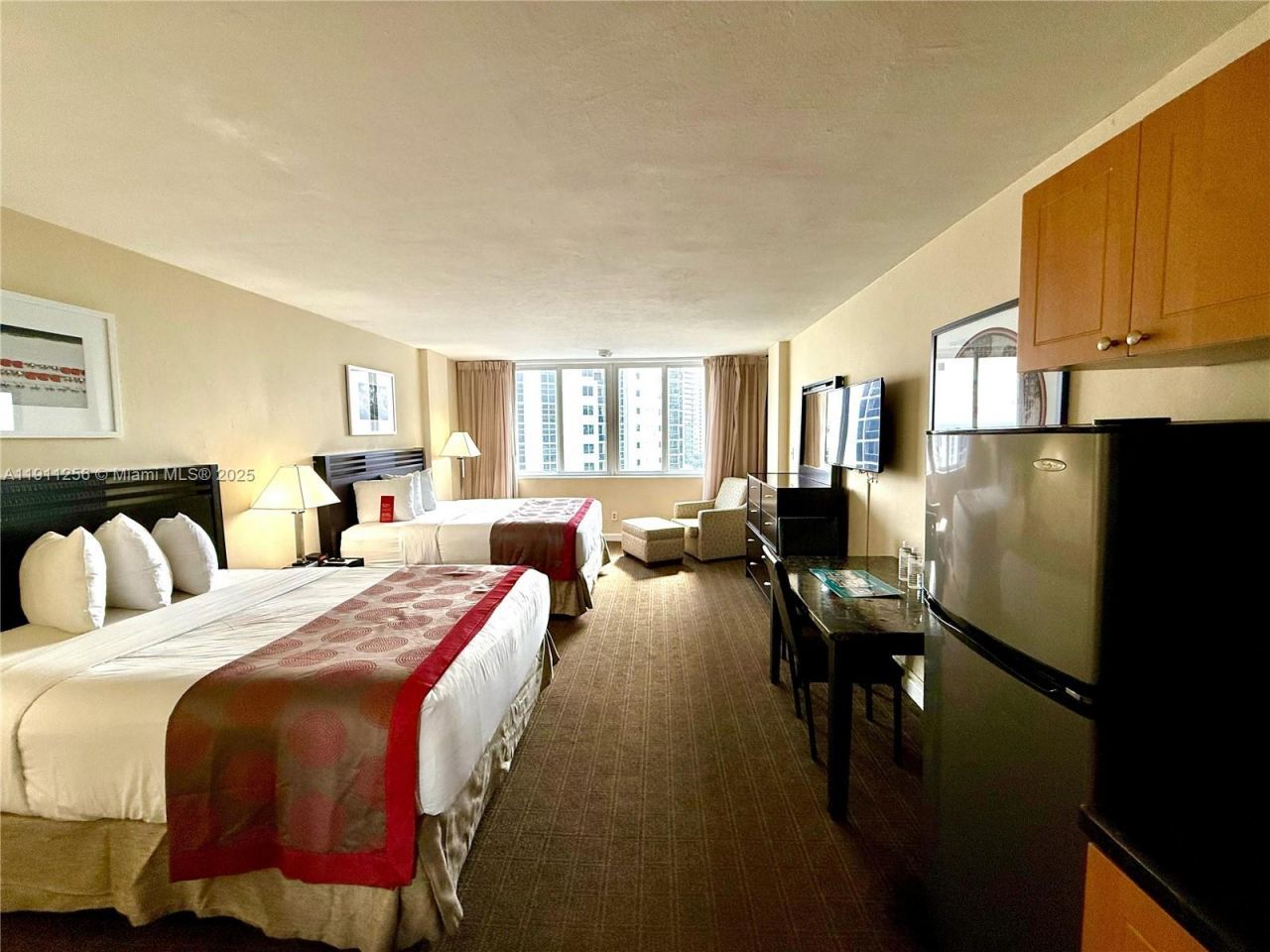 19201 Collins Ave, Unit 904, Sunny Isles Beach, FL 33160 Photo