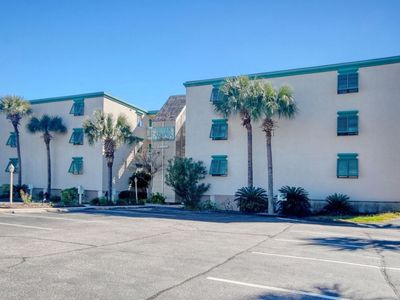 105 S Ocean Blvd., Unit 104, North Myrtle Beach, SC 29582