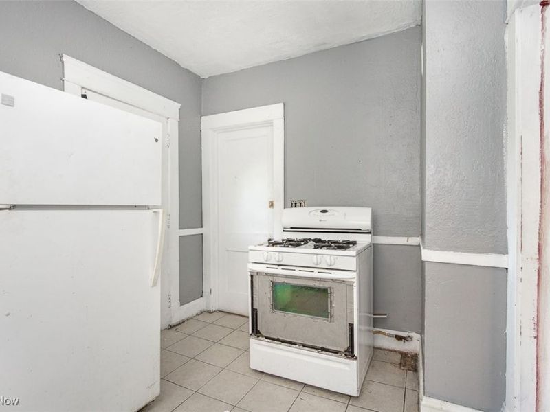 11232 Continental Avenue, Cleveland, OH 44104 Photo 10