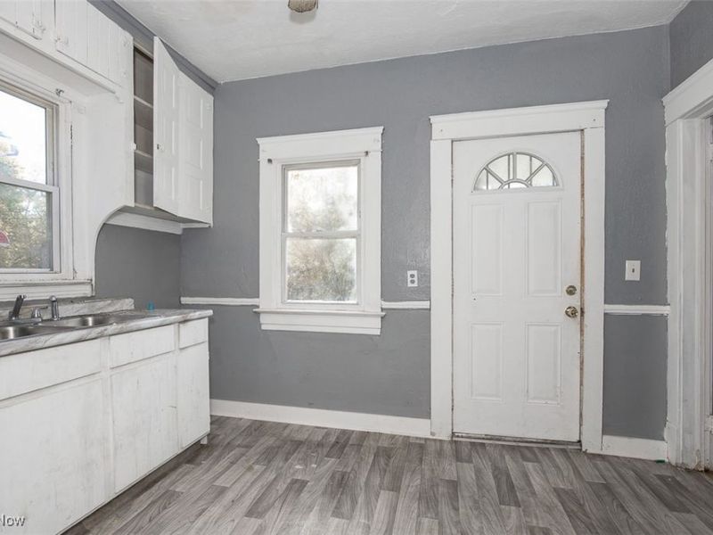 11232 Continental Avenue, Cleveland, OH 44104 Photo 19